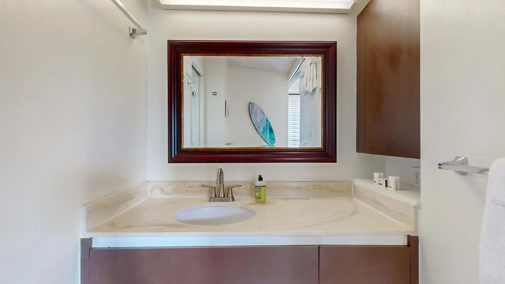 Waikiki Banyan 913 Apartment Honolulu United States